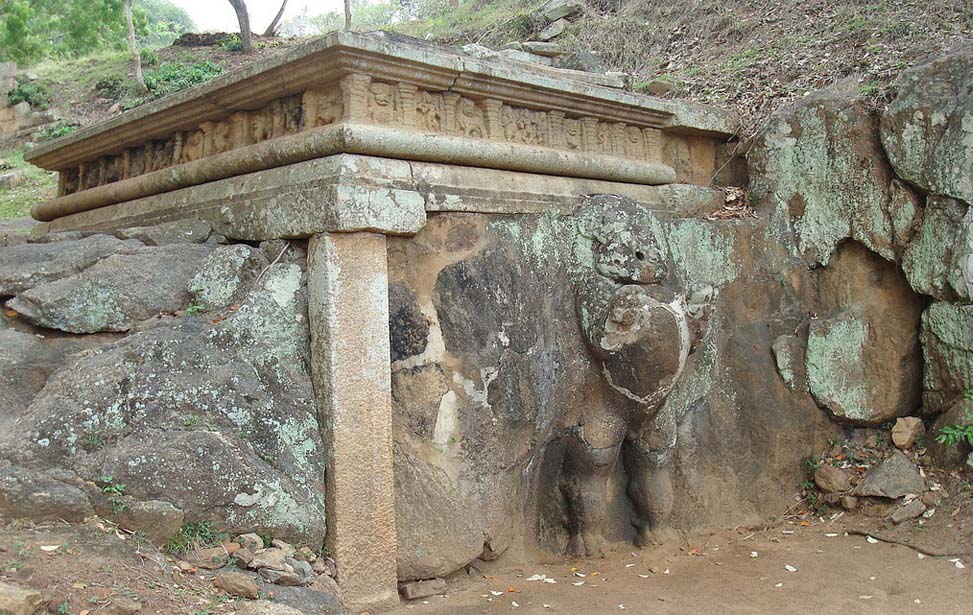 inora-travel-lanka-6-Days-Sinhapokuna
