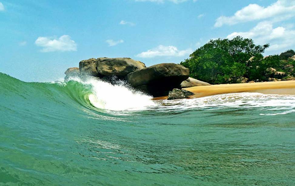 Arugam Bay Beach Inora Tour Sri Lanka