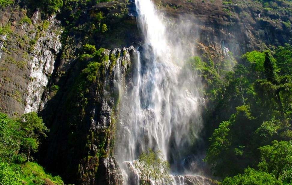 Diyaluma Ella Falls Inora Tour Sri Lanka