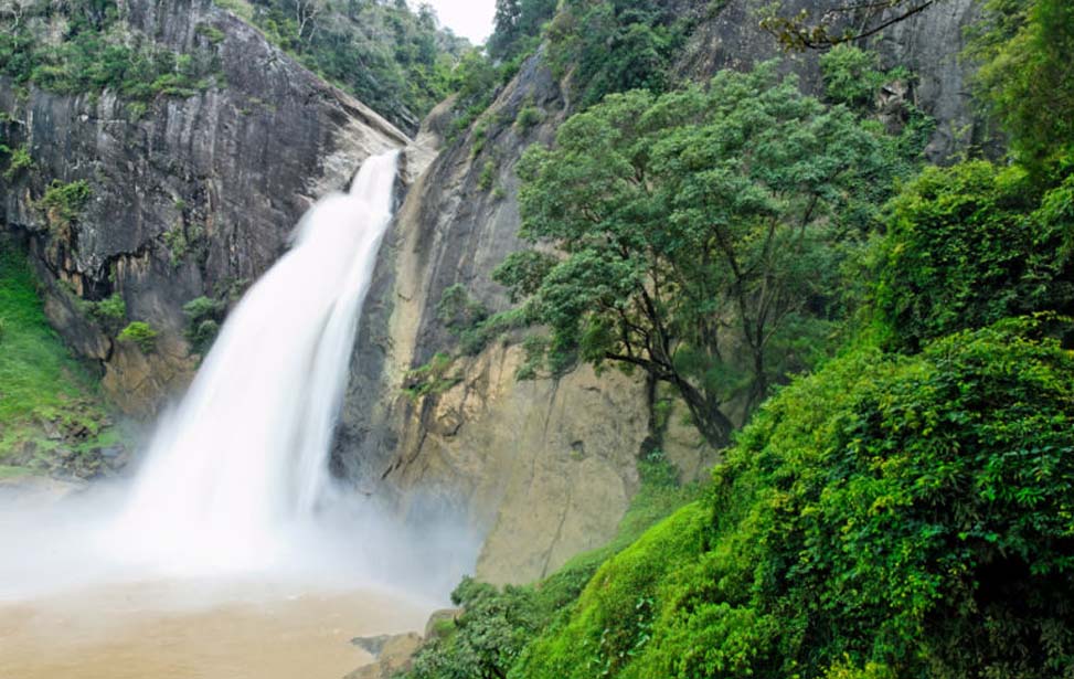 Dunhinda Falls Inora Tour Sri Lanka