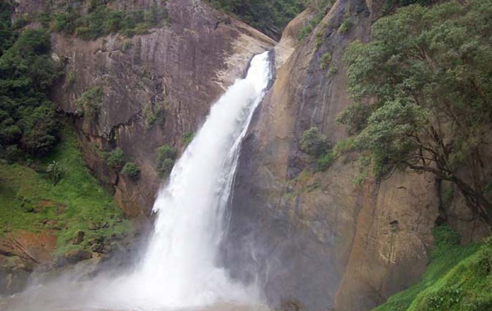 Dunhinda Falls Inora Tour Sri Lanka