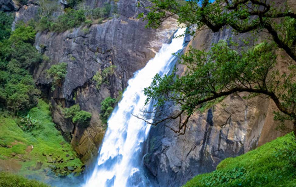 Dunhinda Falls Inora Tour Sri Lanka