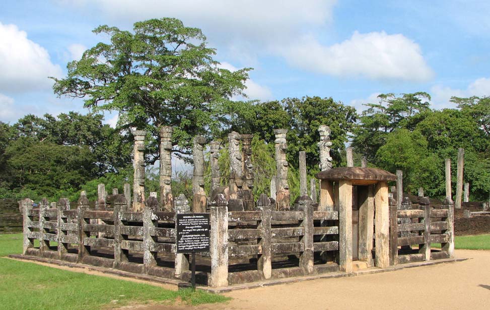 Polonnaruwa Nissanka Latha Mandapaya Inora Tour Sri Lanka
