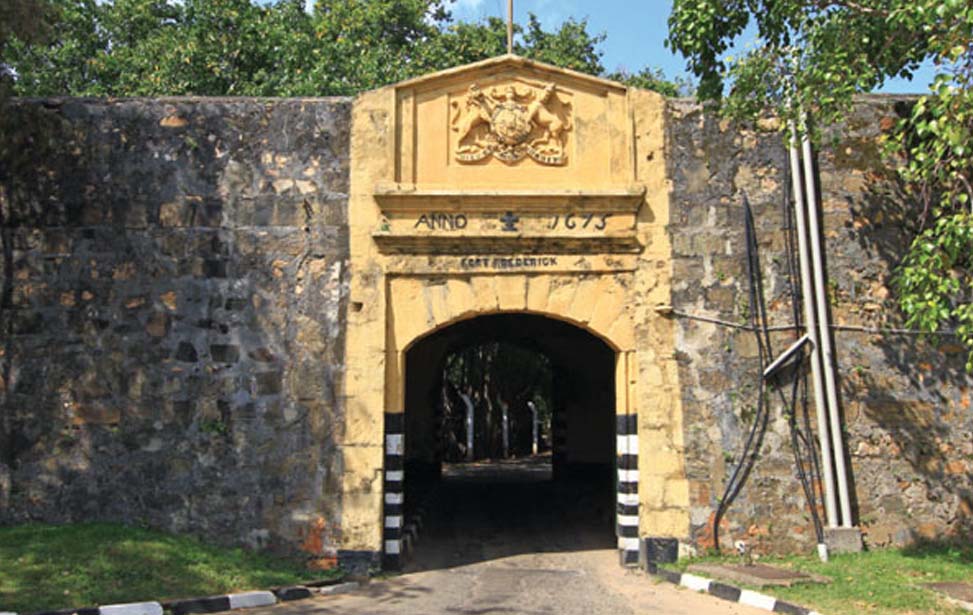 Trincomalee Fort Fredrick Inora Tour Sri Lanka