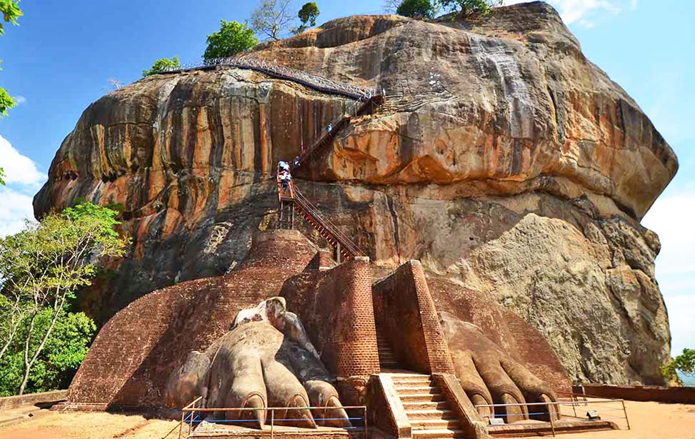 inora-travel-lanka-14-Days-Sigiriya