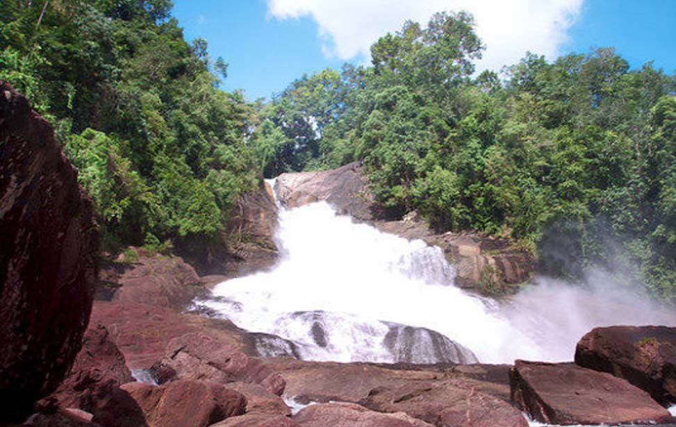 Bopath Ella Inora Tour Sri Lanka