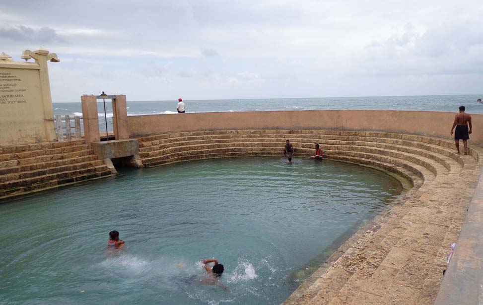 Jaffna Keerimalai Water Spring Inora Tour Sri Lanka