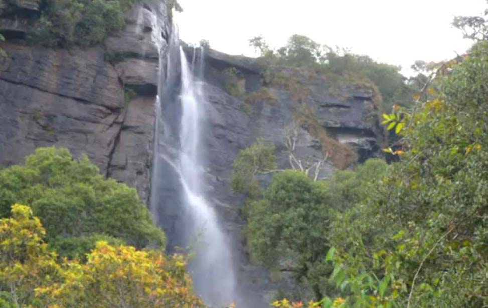 Loers Leap Falls Inora Tour Sri Lanka
