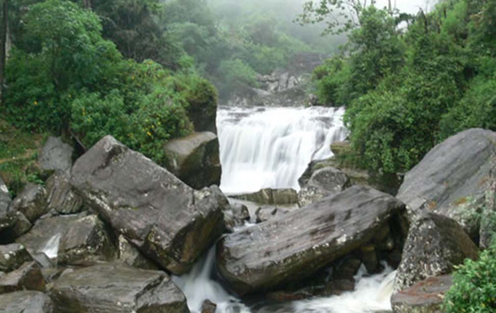 Ramboda Ella Falls Inora Tour Sri Lanka